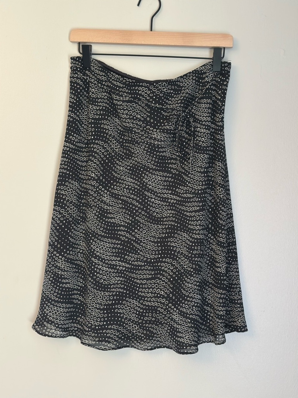 90s Y2K Requirements Black & White Wave-Dot A-Line Skirt #classic #chic